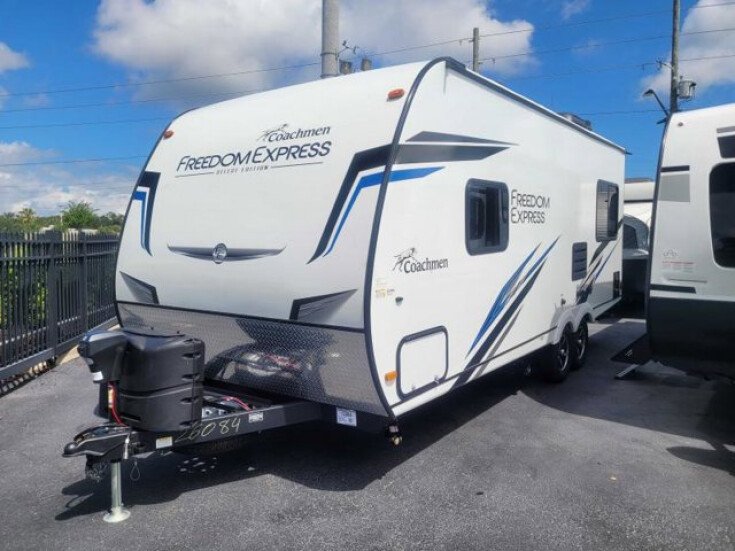 Thumbnail Photo undefined for New 2023 Coachmen Freedom Express 20SE